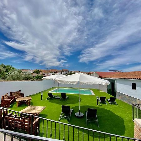 Complejo Rural Rincon Del Paraiso Valencia del Mombuey Bagian luar foto